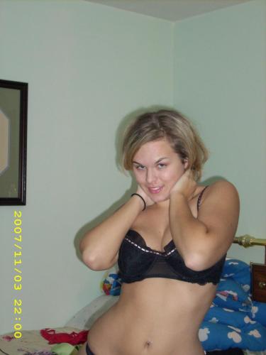 Naughty Blonde Amateur Private Moments